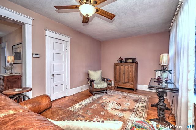 33 Loomis Street, Milford, CT 06460