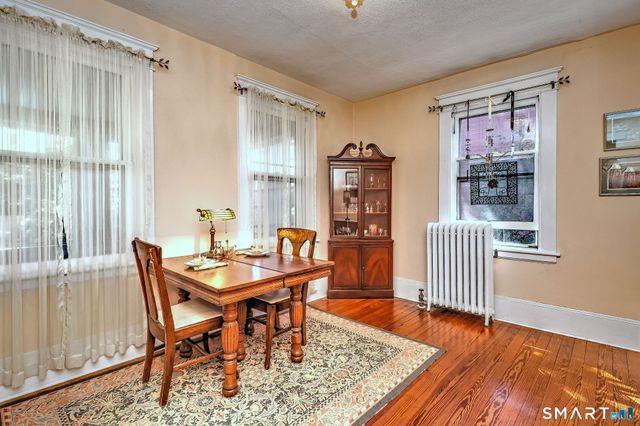 33 Loomis Street, Milford, CT 06460