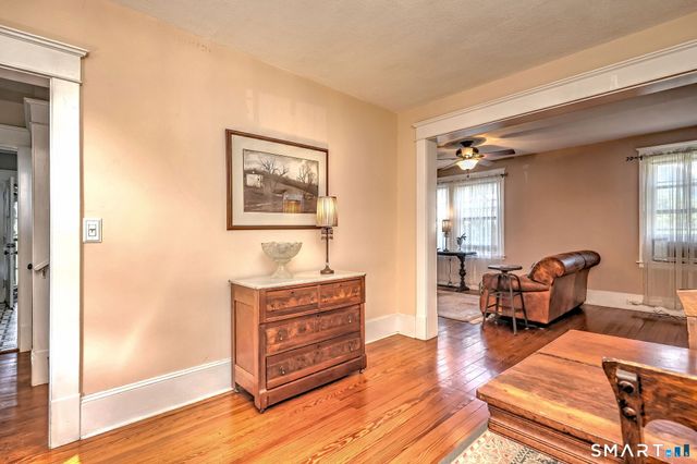 33 Loomis Street, Milford, CT 06460