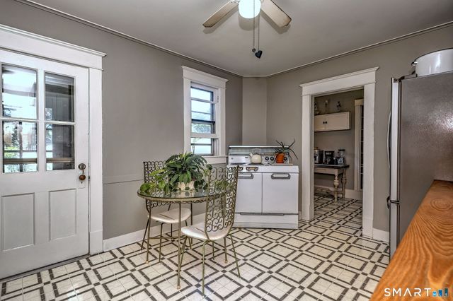33 Loomis Street, Milford, CT 06460