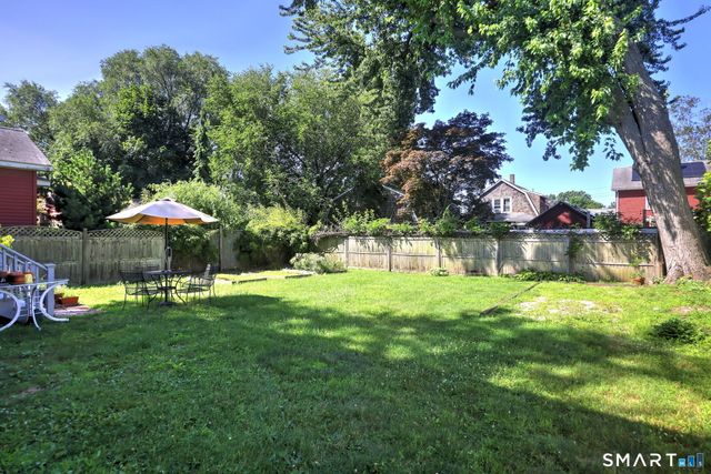 33 Loomis Street, Milford, CT 06460