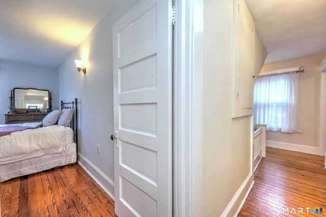 33 Loomis Street, Milford, CT 06460