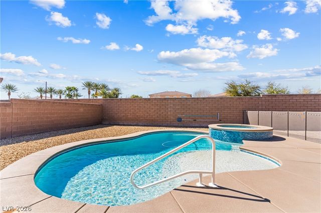 1730 Deep Valley Avenue, North Las Vegas, NV 89084