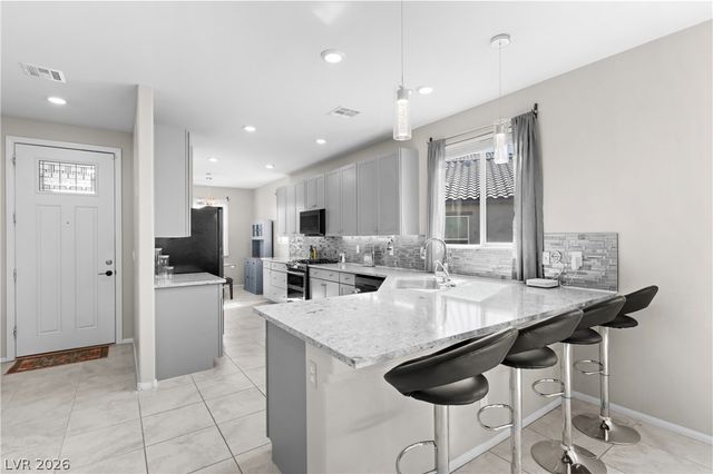 1730 Deep Valley Avenue, North Las Vegas, NV 89084