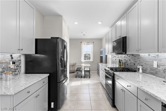 1730 Deep Valley Avenue, North Las Vegas, NV 89084