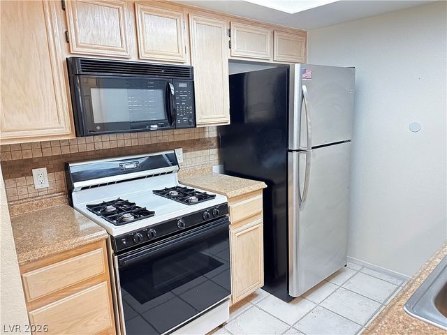 1908 Rio Canyon Court 106, Las Vegas, NV 89128