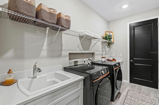 9297 TEQUILA SUNRISE DRIVE, Sarasota, FL 34241