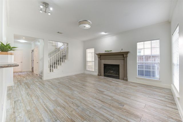 1115 Enclave Square E, Houston, TX 77077