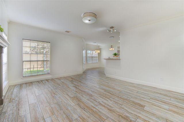 1115 Enclave Square E, Houston, TX 77077