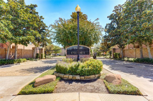 1115 Enclave Square E, Houston, TX 77077
