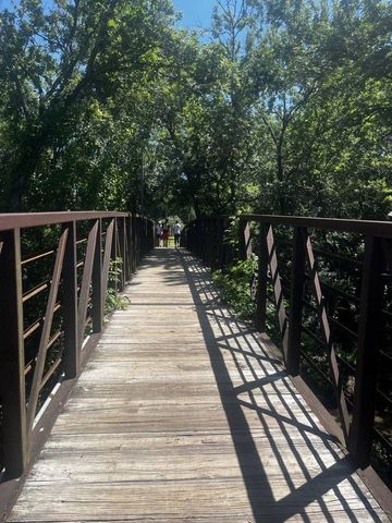 1115 Enclave Square E, Houston, TX 77077