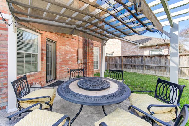 1115 Enclave Square E, Houston, TX 77077