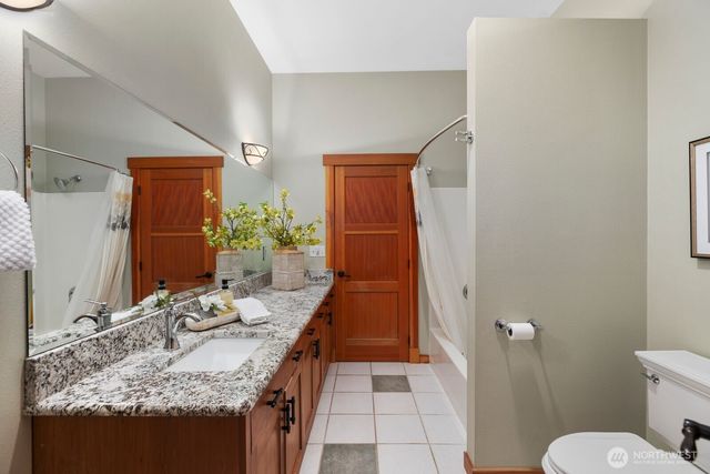 14677 Sivertson Road NE, Bainbridge Island, WA 98110