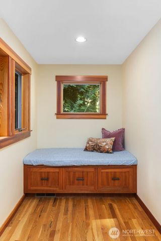 14677 Sivertson Road NE, Bainbridge Island, WA 98110