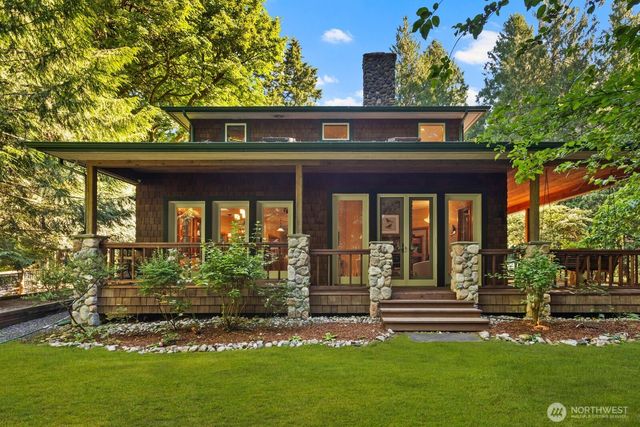 14677 Sivertson Road NE, Bainbridge Island, WA 98110