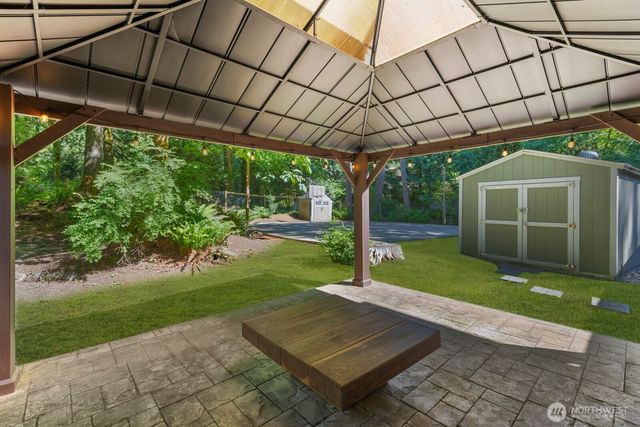 14677 Sivertson Road NE, Bainbridge Island, WA 98110