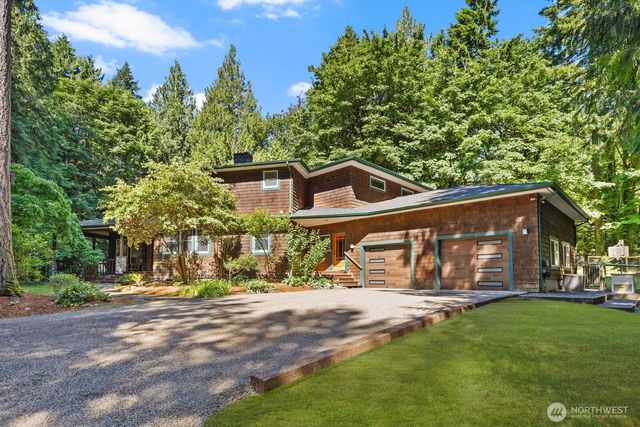 14677 Sivertson Road NE, Bainbridge Island, WA 98110