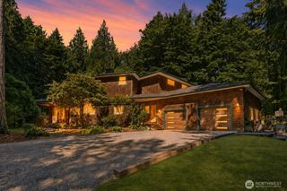 14677 Sivertson Road NE, Bainbridge Island, WA 98110