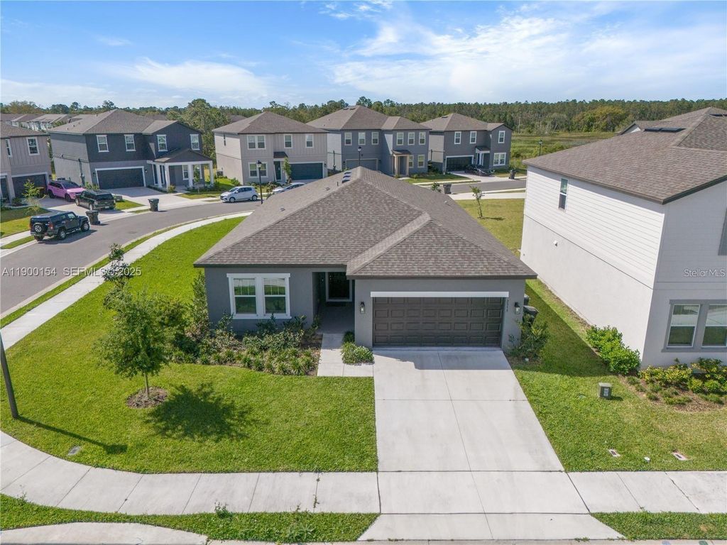 2375 Lancashire Street, Davenport, FL 33896