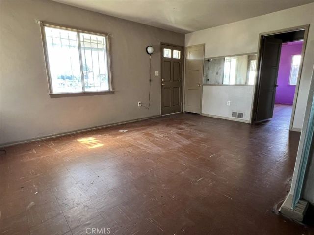 9467 Palm, Fontana, CA 92335