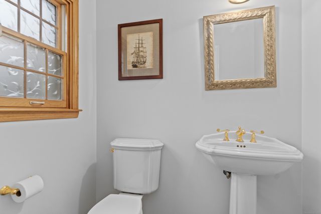 20 Blanket Meadow Road, Monroe, CT 06468