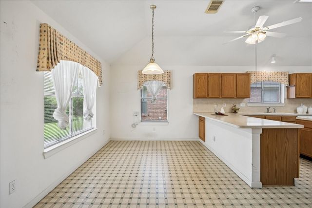 2726 N Larkspur Circle, Pearland, TX 77584