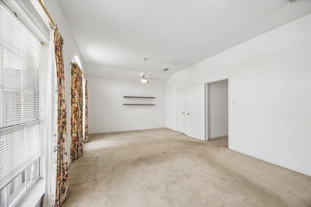 2726 N Larkspur Circle, Pearland, TX 77584