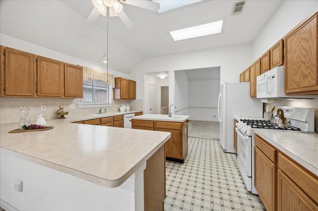 2726 N Larkspur Circle, Pearland, TX 77584