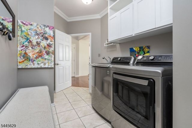 38 Music Mountain Blvd, West Amwell Twp., NJ 08530