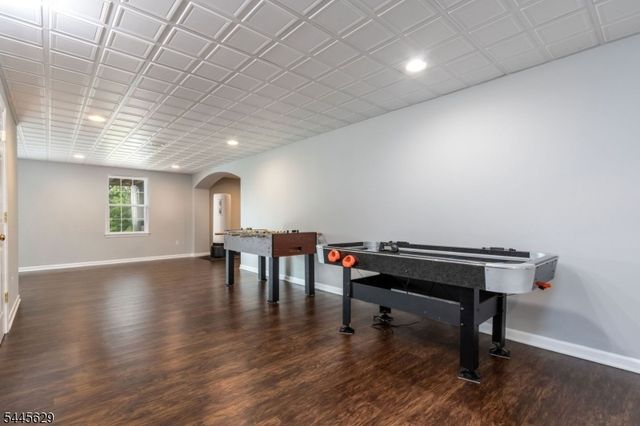 38 Music Mountain Blvd, West Amwell Twp., NJ 08530