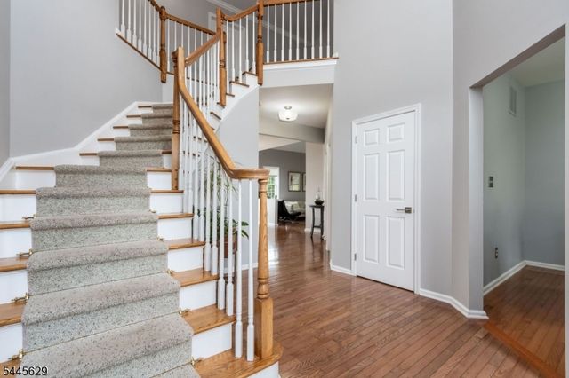 38 Music Mountain Blvd, West Amwell Twp., NJ 08530
