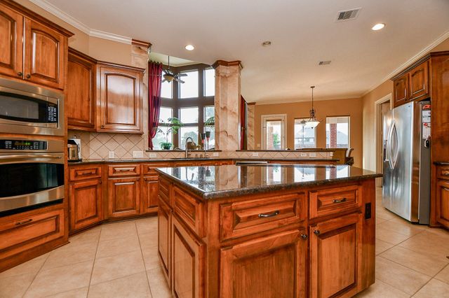 826 Delford Way, Sugar Land, TX 77479