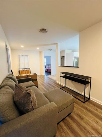 93 Main Street, Garnerville, NY 10923