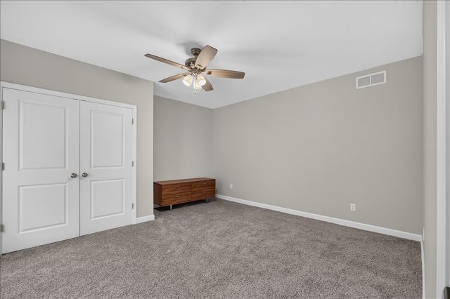 6226 Hathaway Trail, Roscoe, IL 61073