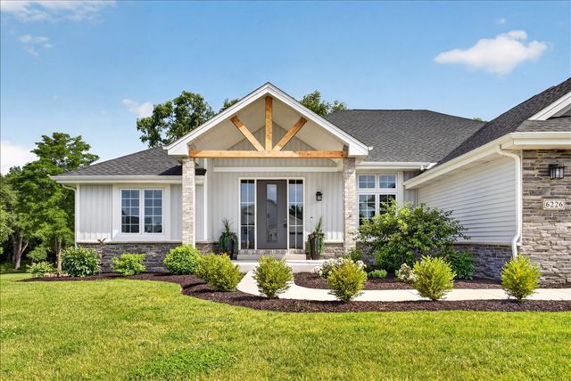 6226 Hathaway Trail, Roscoe, IL 61073