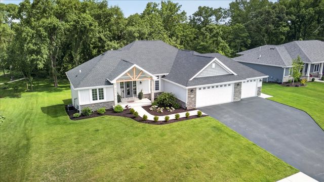 6226 Hathaway Trail, Roscoe, IL 61073