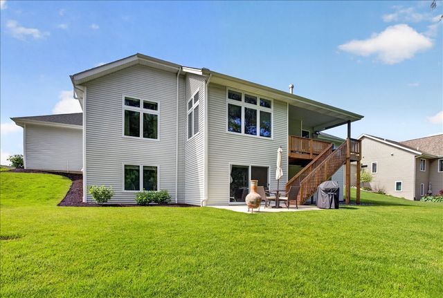 6226 Hathaway Trail, Roscoe, IL 61073