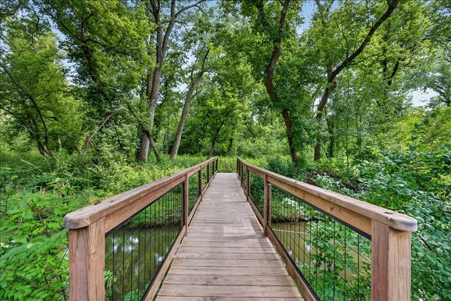 6226 Hathaway Trail, Roscoe, IL 61073
