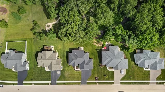 6226 Hathaway Trail, Roscoe, IL 61073