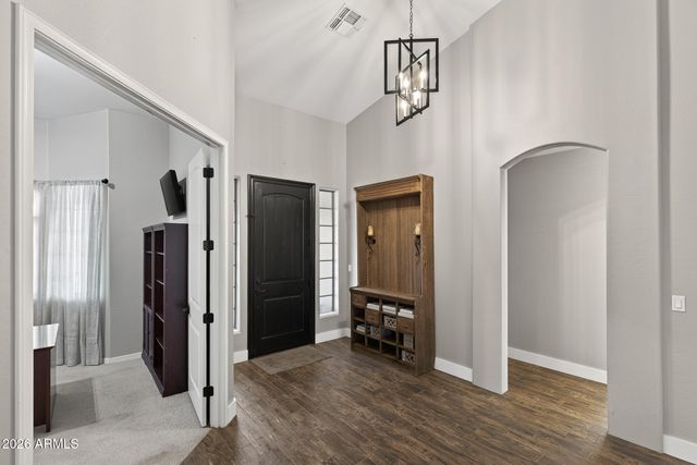 39722 N NEW RIVER Road, Phoenix, AZ 85086