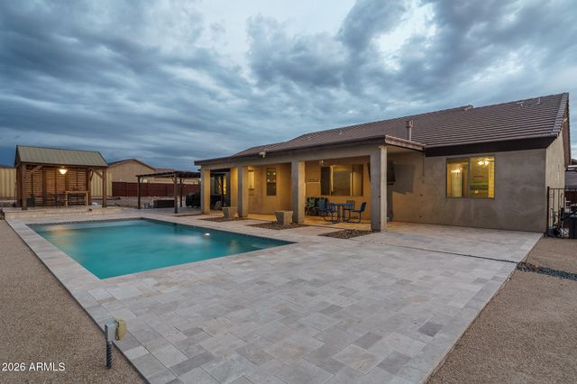 39722 N NEW RIVER Road, Phoenix, AZ 85086