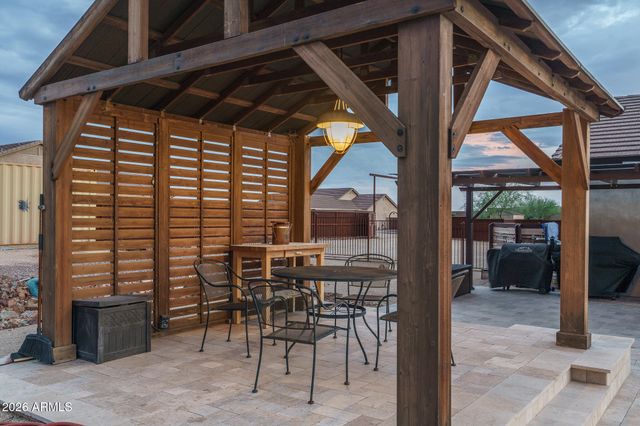 39722 N NEW RIVER Road, Phoenix, AZ 85086