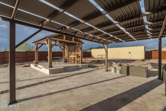 39722 N NEW RIVER Road, Phoenix, AZ 85086