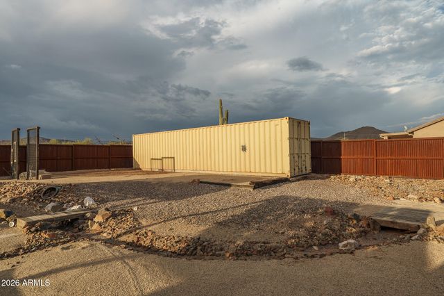 39722 N NEW RIVER Road, Phoenix, AZ 85086