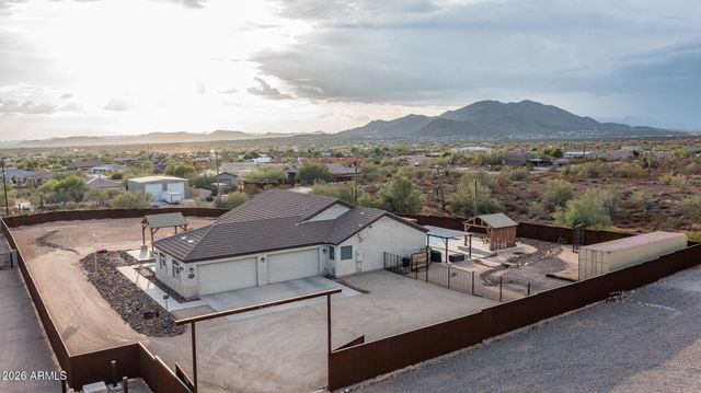 39722 N NEW RIVER Road, Phoenix, AZ 85086
