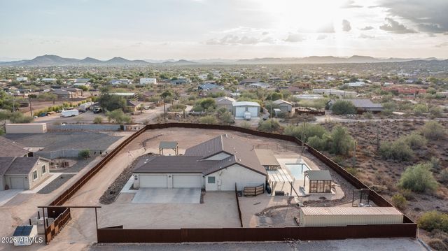 39722 N NEW RIVER Road, Phoenix, AZ 85086