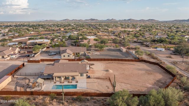 39722 N NEW RIVER Road, Phoenix, AZ 85086