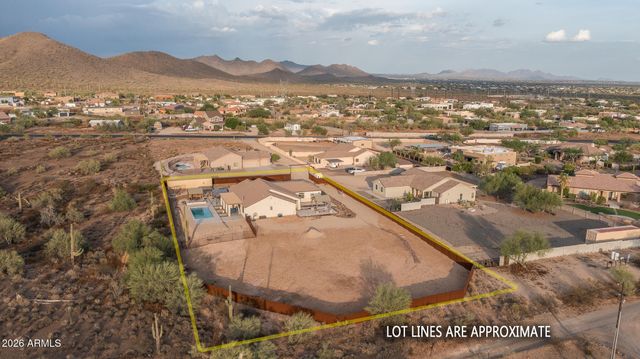 39722 N NEW RIVER Road, Phoenix, AZ 85086