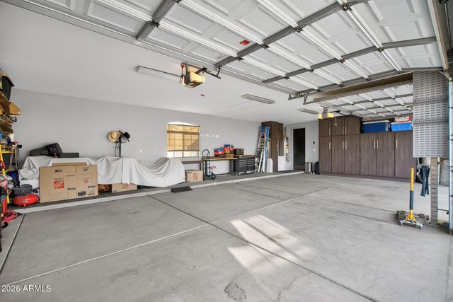 39722 N NEW RIVER Road, Phoenix, AZ 85086