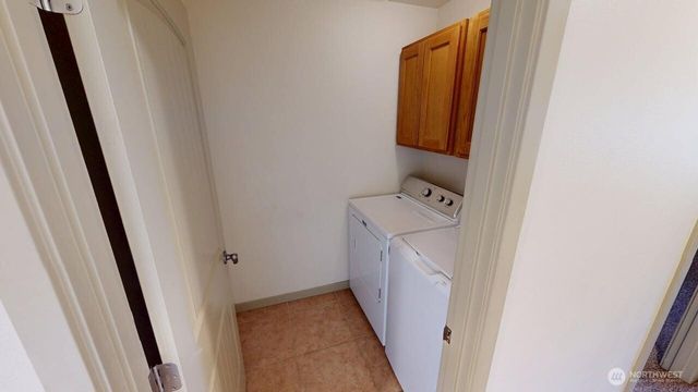 226 E Whitman Drive, College Place, WA 99324